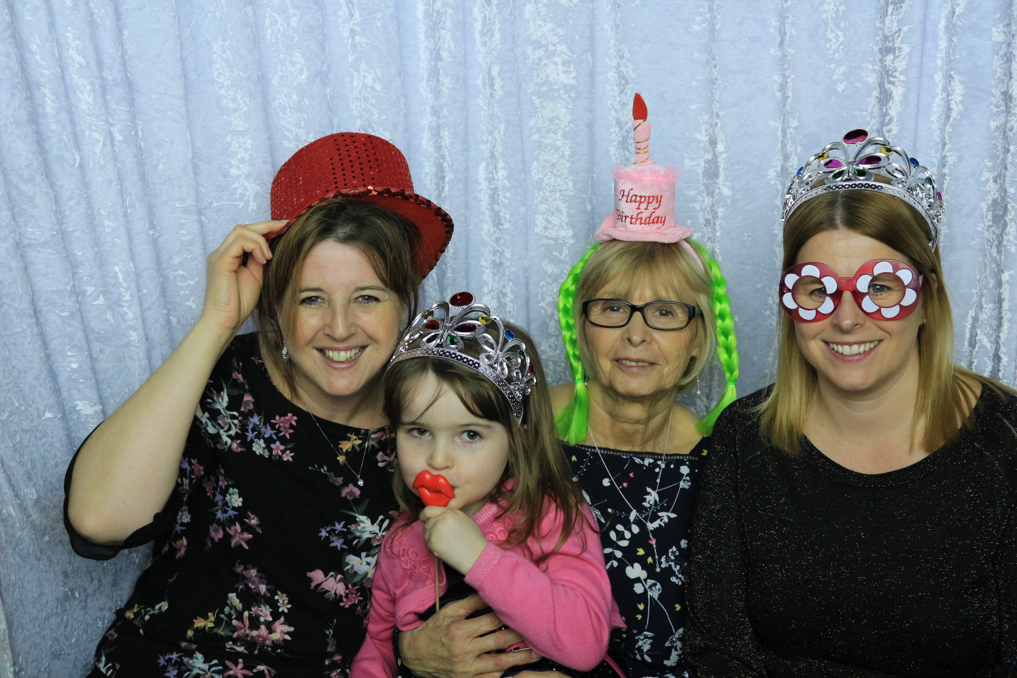 Ali’s 50th Birthday - Images | View more photos from the event at gallery.partydelightsphotobooth.co.uk/u/PartyDelightsPhotoBooth/Ali’s-50th-Birthday-Images